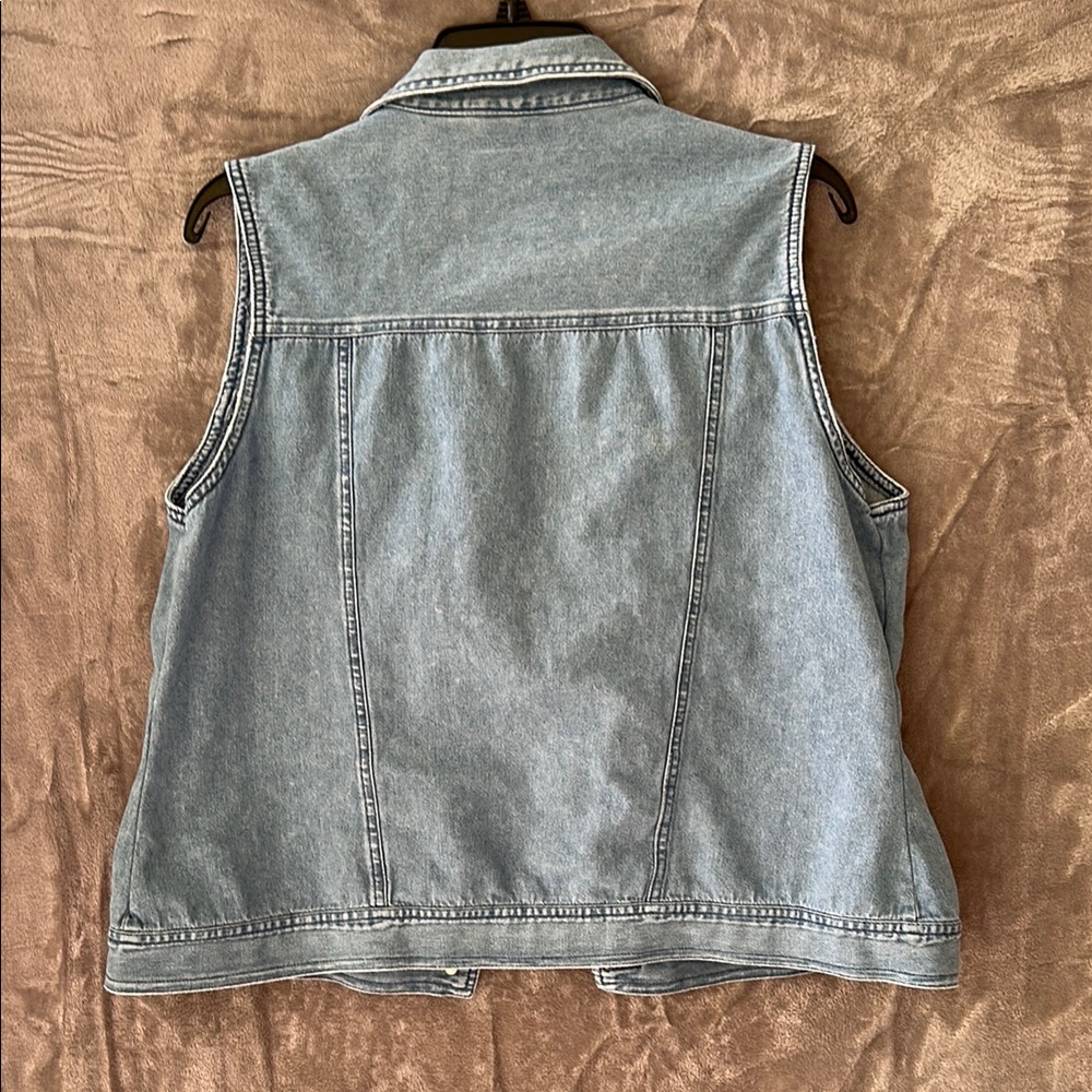 Vintage Embroidered Denim Vest - Picture 3 of 3